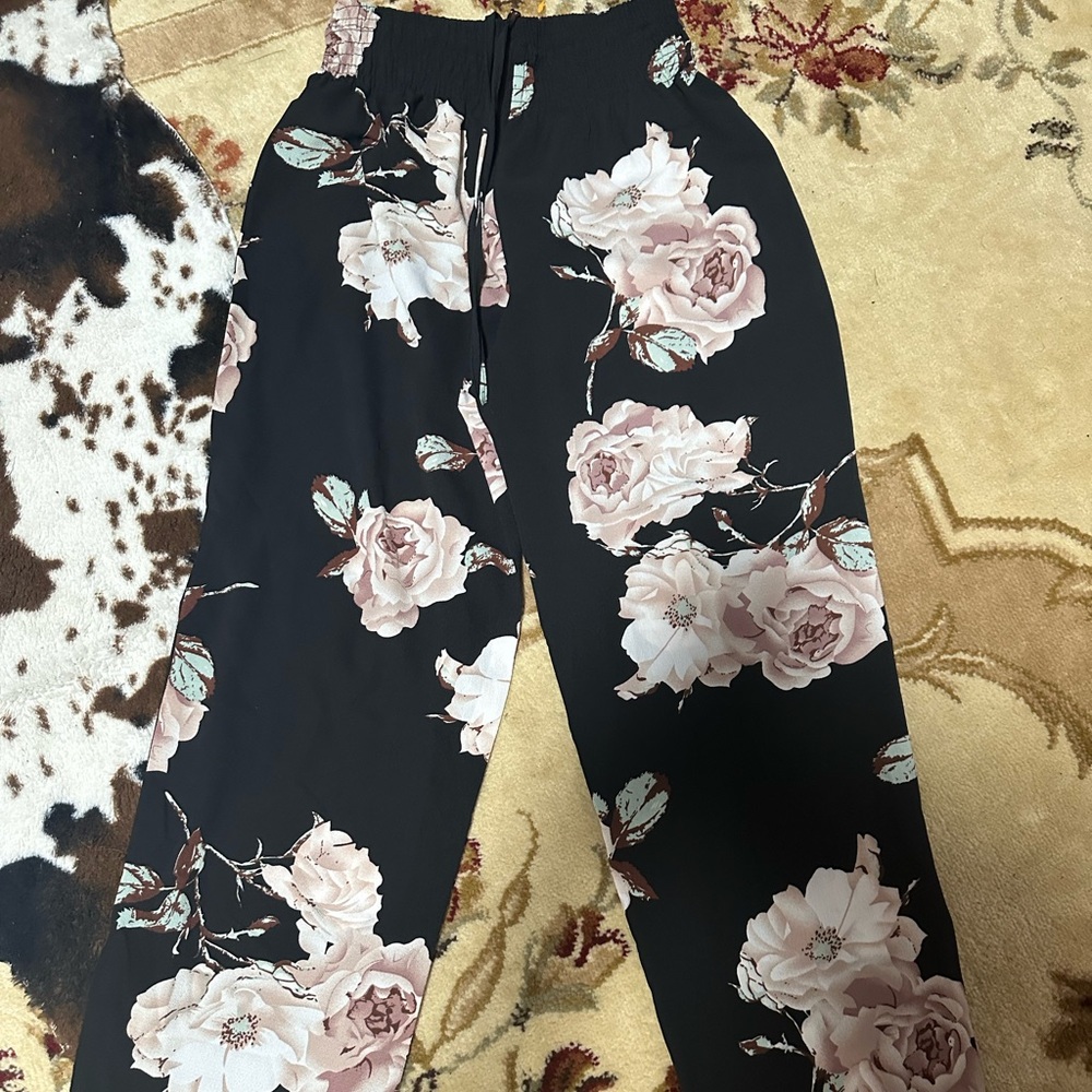 Lightweight dress pants